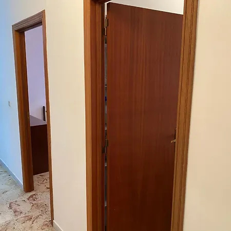 Crystal Flat Apartment