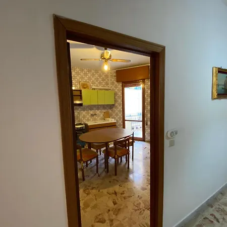 Crystal Flat Apartment